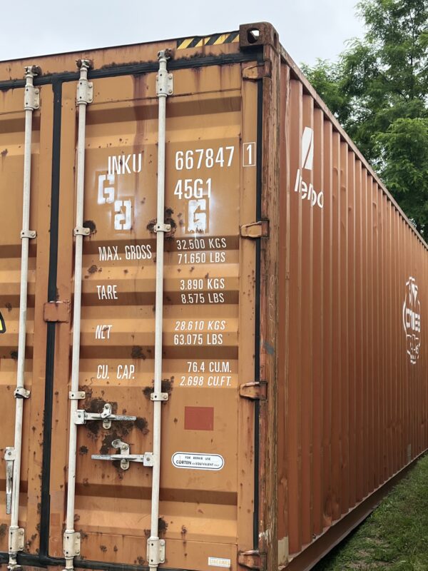 40' x 8' x 9.5' Used Shipping Container